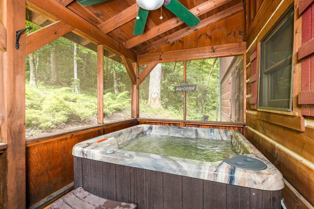 Pigeonforge Cabin Game Roomdog Friendlyhot Tub Піджен-Фордж Екстер'єр фото